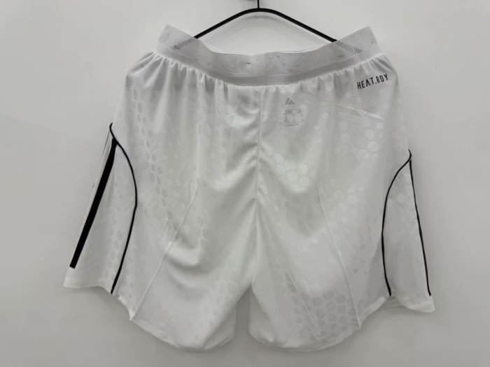 Manchester United Player Home Shorts 25/26