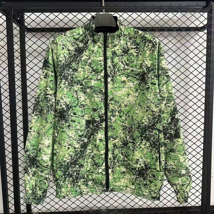 Manchester United Double-Sided Training Windbreaker 2025