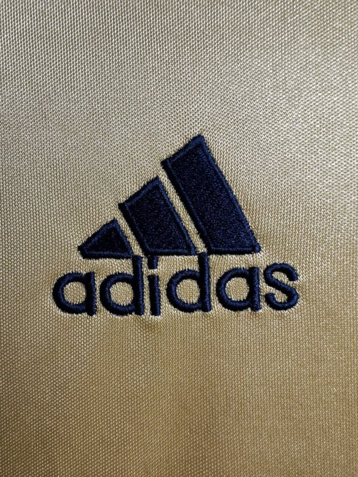 Bayern Munich Away Retro Jersey 2003/04