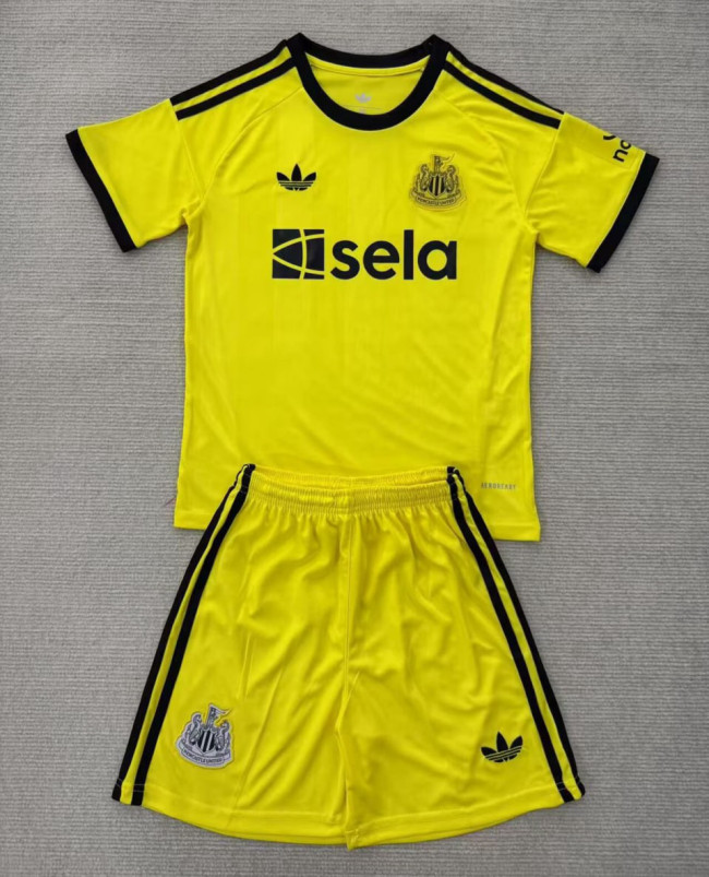 Newcastle United Goalkeeper Kids Suit 25/26