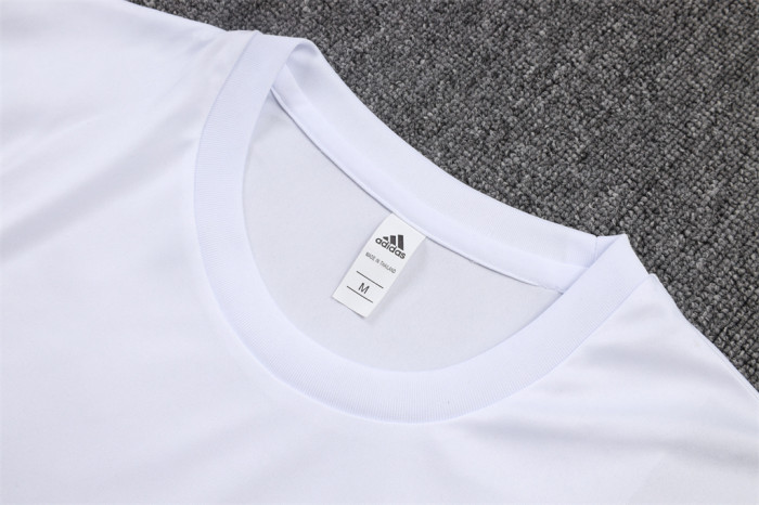 Juventus Training Jersey 25/26