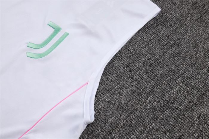 Juventus Training Jersey 25/26