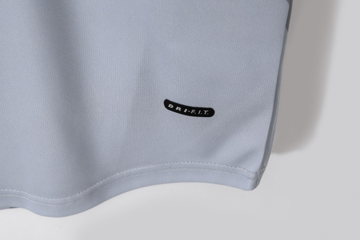 Paris Saint Germain Away Retro Jersey 2001/02