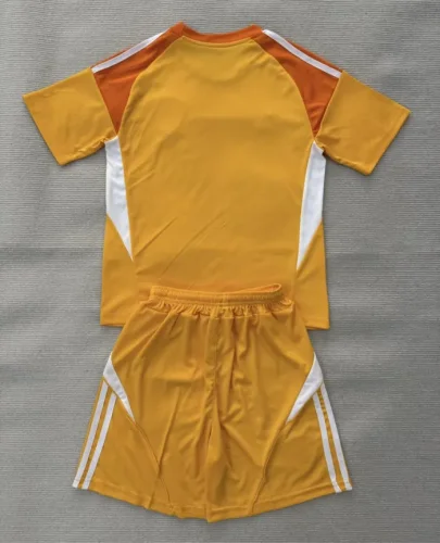 Leeds United Goalkeeper Kids Suit 25/26