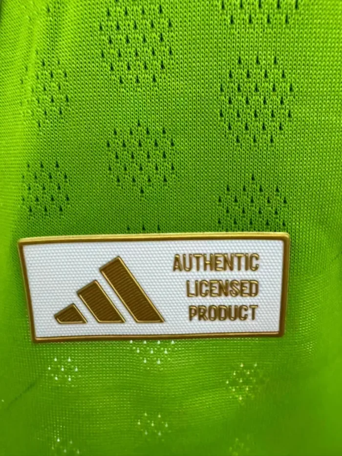 Fulham Away Man Player Jersey 25/26