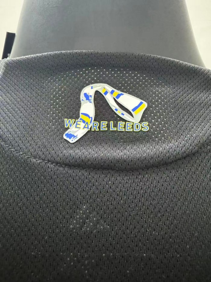 Leeds United Away Player Man Jersey 25/26