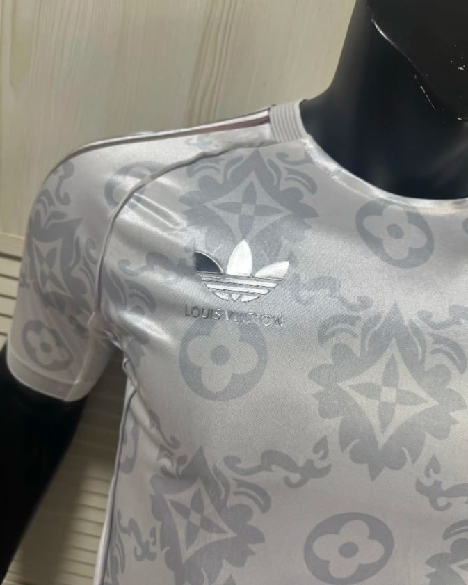 Real Madrid Galaxy Light Special Player Jersey 25/26