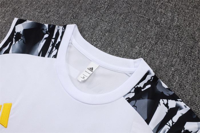 Real Madrid Training Jersey 25/26