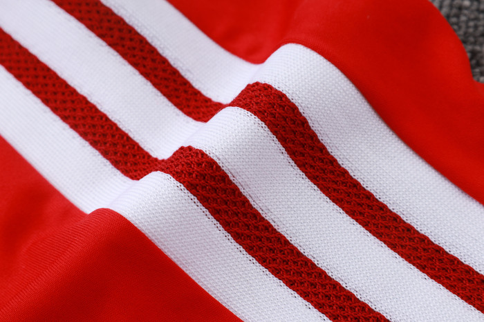 Internacional Training Short sleeve Suit 26/27