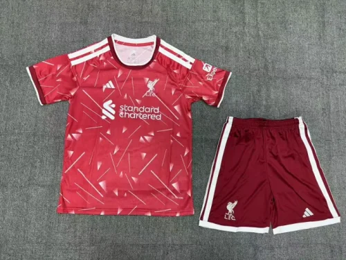 Liverpool Home Kids Suit 26/27