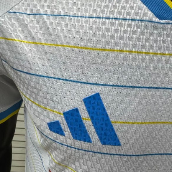 Leeds United Home Player Man Jersey 25/26