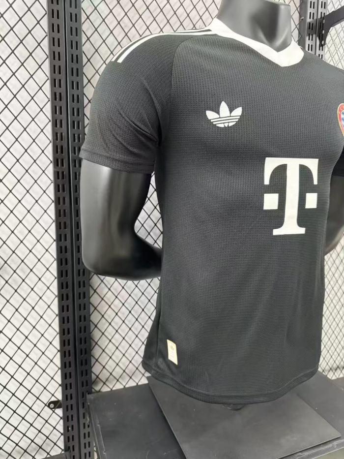 Bayern Munich Goal Keeper Player Jersey 24/25