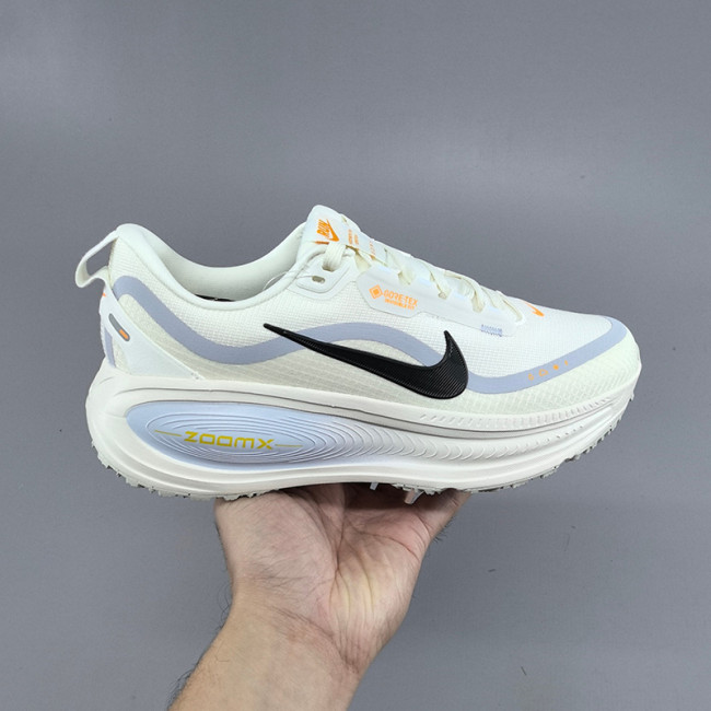 Nike Vomero 18 GTX Men's Road Running Shoes