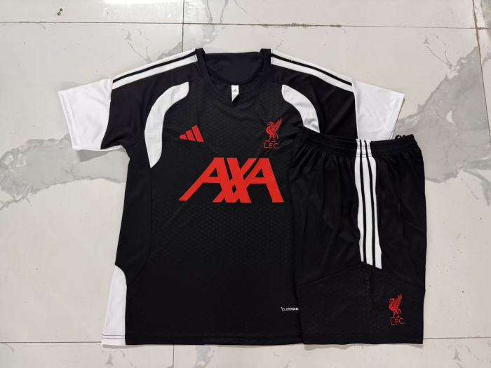 Liverpool Training Short sleeve jersey 26/27