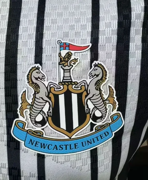 Newcastle United Man Home Player Jersey 26/27