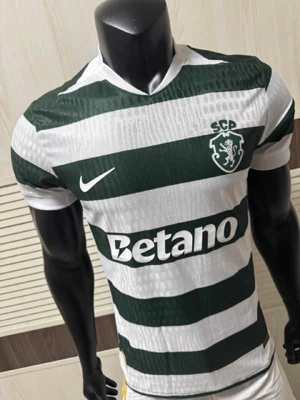 Sporting Lisbon Home Man Player Jersey 26/27