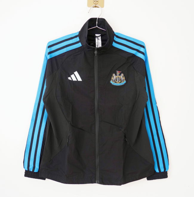 Newcastle United Training Windbreaker 2026