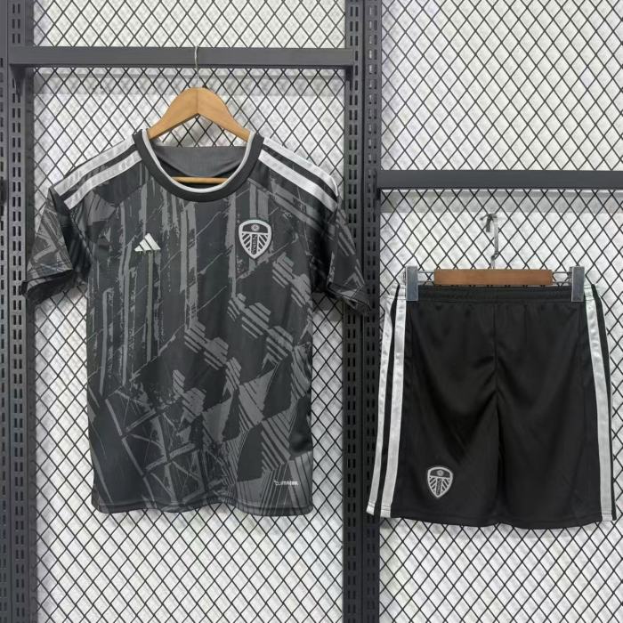 Leeds United Third Kids Suit 26/27