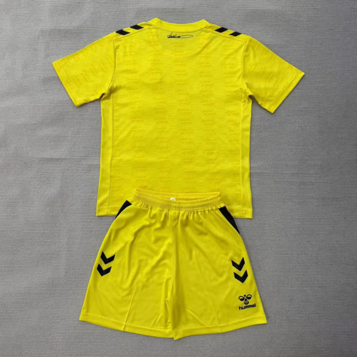 Sunderland Yellow Goalkeeper Man Jersey Suit 26/27